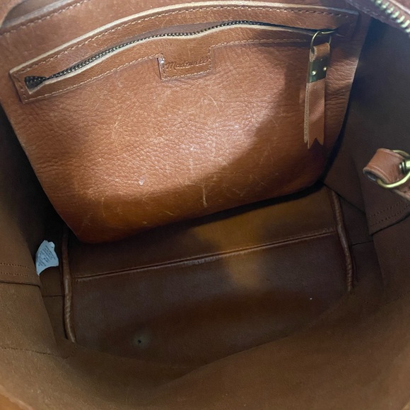 Madewell Transport Leather Tote - Picture 6 of 6